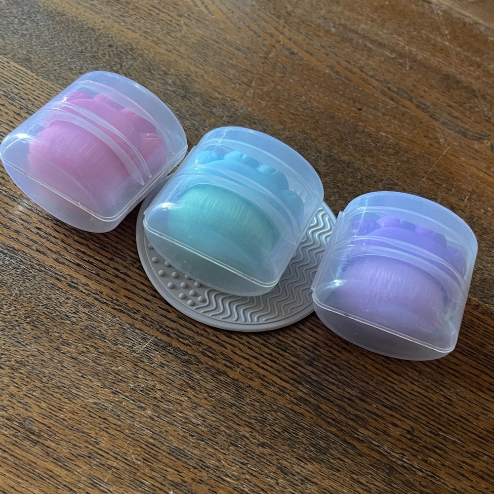 3 Sunscreen Applicator Brushes